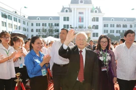 阮富仲总书记：努力将农业学院打造成为越南一流研究型农业大学