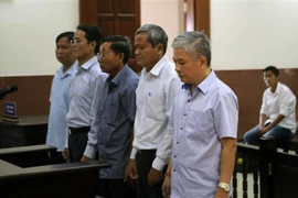 越南国家银行前副行长涉嫌失职失责造成严重后果被判有期徒刑三年缓刑5年