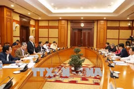 越共中央总书记阮富仲：加大对党的决议和指示执行工作监督检查力度是十分必要的