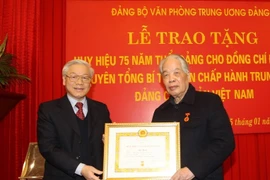 杜梅同志——勤俭节约和至公无私的好榜样