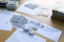 越南查获通过快递方式从荷兰邮寄到越南境内的合成毒品