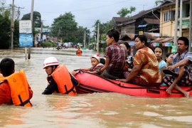 缅甸遭严重洪灾 泰国泥石流造成8人死亡