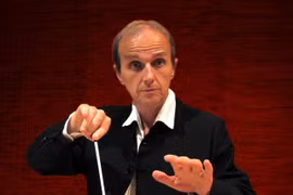 法国著名指挥家法布恩·蒂耶森将现身胡志明市演绎西方名曲