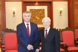 阮富仲会见俄罗斯国家杜马主席沃洛金