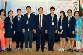 越南学生代表团在2018年IJSO竞赛中获得4枚金牌