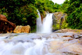 广宁省的"小沙巴" 穆江