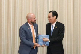 进一步促进胡志明市与澳大利亚新南威尔士州多领域合作