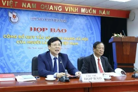 越南新闻工作者使用社交网行为规范对外公布