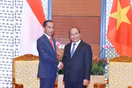 WEF ASEAN 2018：阮春福总理会见印尼总统佐科·维多多