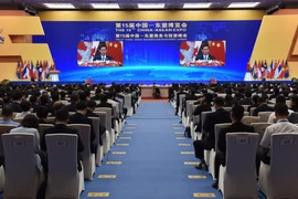 越南政府副总理王廷惠出席第15届CAEXPO和CABIS开幕式