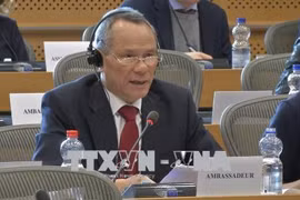 越欧配合加快完善自贸协定相关文件