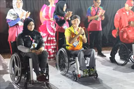 2018年亚残运会闭幕 越南运动员武清松获表彰