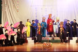 全国天曲和天琴艺术节：谅山省鼓励发展各阶层人民的天曲艺术活动