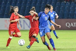 ASIAD 2018：越南女子足球队以3比2击败泰国队 赢得四分之一决赛席位