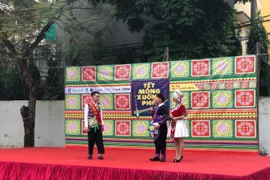 “蒙族 ‘年味’涌上街头”文化活动在河内亮相