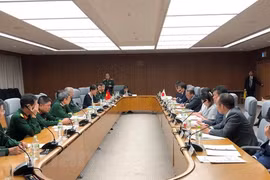越南与日本举行第六次国防政策对话会