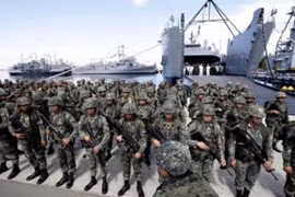 菲律宾与澳大利亚在苏禄海上展开联合军演