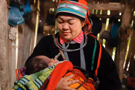 妇幼保健——越南保障人权的生动体现