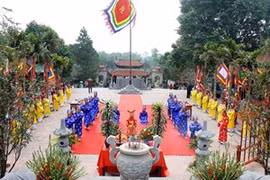 越南海阳省隆重举行昆山—劫泊春节庙会