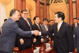 张晋创主席会见出席APEC第六届人力资源开发部长级会议代表团团长