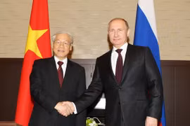 越共中央总书记阮富仲与俄罗斯总统弗拉基米尔·普京举行会谈