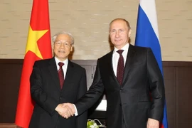 越共中央总书记阮富仲与俄罗斯总统弗拉基米尔·普京举行会谈