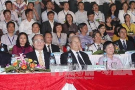 越南国会主席阮生雄出席2013年第二届越南太原茶叶节