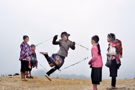 越南北部山区艺术图片联欢会在富寿省举行