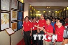 “越南的黄沙与长沙：历史与法律证据”地图与资料展在广义省举行