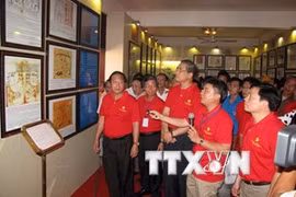 “越南的黄沙与长沙：历史与法律证据”地图与资料展在广义省举行