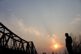 河内龙边桥