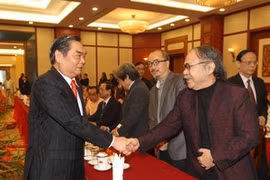 越共中央书记处向越南文学艺术界致以新春祝福
