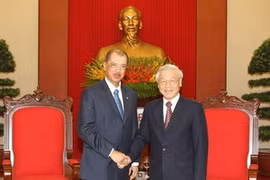 越共中央总书记阮富仲会见塞舌尔共和国总统詹姆斯 