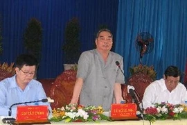 越共中央政治局委员黎鸿英