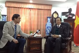 越南驻韩国大使陈仲全接受记者采访