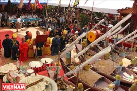 黄沙兵替身祭礼—每年农历三月里山岛渔民为追念黄沙海队雄兵功德举行的传统礼仪。