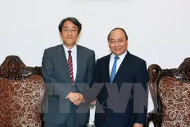 阮春福总理会见日本新任驻越大使梅田帮夫。（图片来源：越通社）