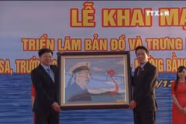 黄沙-长沙群岛归属越南图片资料展在北件省举行