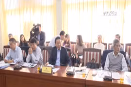 越南自然资源与环境部部长就有关环境污染和土地的疑问进行解答