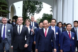 俄罗斯总理梅德韦杰夫访越之旅（组图）