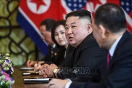 美朝领导人参加双方扩大会议（组图）