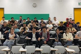 巴以冲突：在以色列南部就读的越南研修生全部返校正常上课