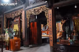探访河畔千年古寺 感受历史与信仰交融之美