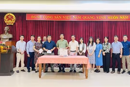 越南驻马来西亚大使馆12日为越南北部受灾群众举行捐款活动。图自越通社