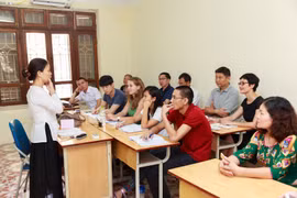 一个越语培训班。图自ussh.vnu.edu.vn