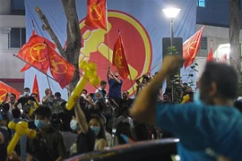新加坡大选：执政党人民行动党获得压倒性胜利