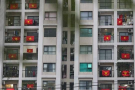 阮春福总理：应谨慎、同步和符合每个省市的具体情况逐步减少实施社会距离措施