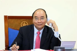 越南政府总理阮春福与捷克总理安德烈·巴比什就新冠肺炎疫情防控合作举行电话会谈