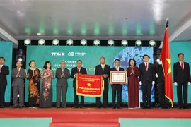 解放通讯社成立60周年纪念典礼暨“人民武装力量英雄”称号颁授仪式隆重举行