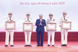 政府总理阮春福：公安力量应以为服务人民效果为竞赛目标